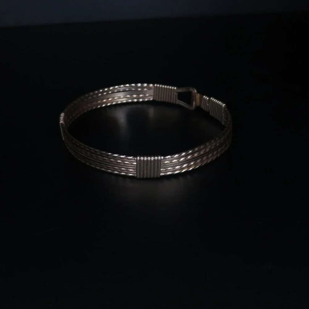 14K Gold Wire Bracelet - Picture 10 of 13
